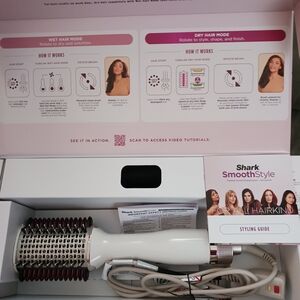 Shark SmoothStyle Heated Comb Straightener + Smoother Brush For Wet+Dry Hair